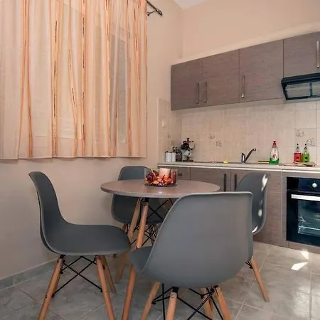Paradiso Seaside Vakantiehuis Plitra